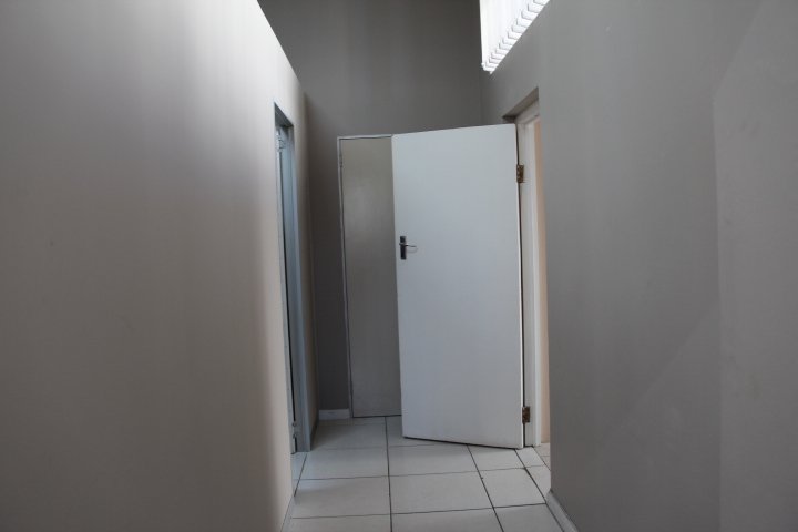 To Let Commercial Property for Rent in Dormehls Drift Western Cape